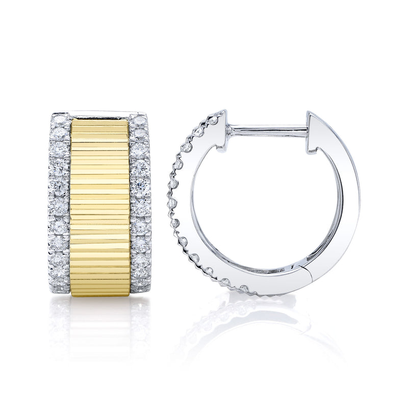 0.46CT DIAMOND RIBBED HUGGIE EARRING
