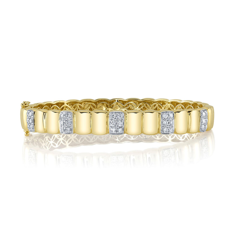 0.79CT DIAMOND BANGLE