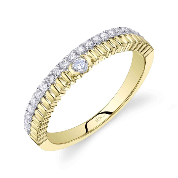 0.23CT DIAMOND RIBBED RING