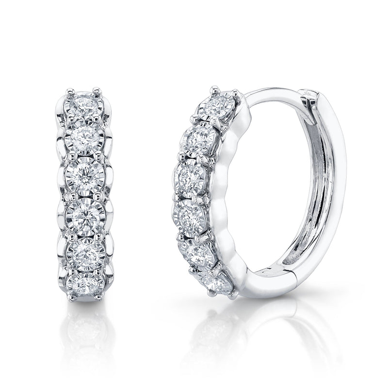 0.23CT DIAMOND HUGGIE EARRING