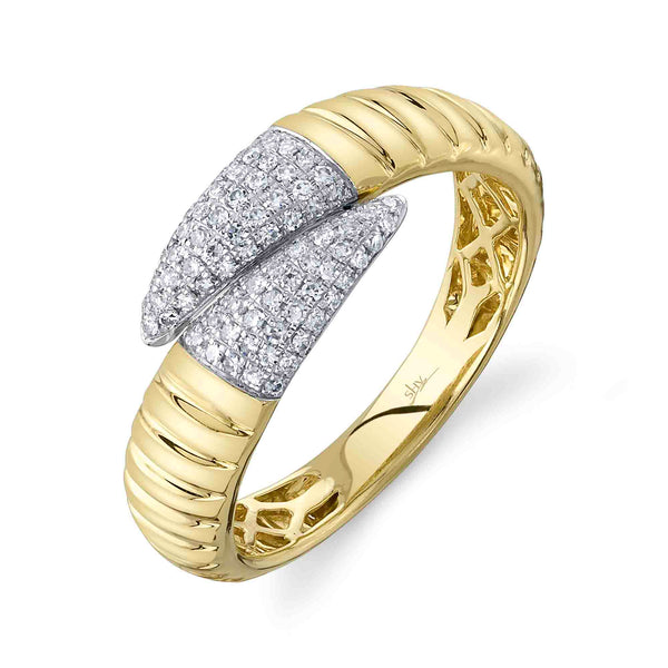 0.22CT DIAMOND RIBBED RING