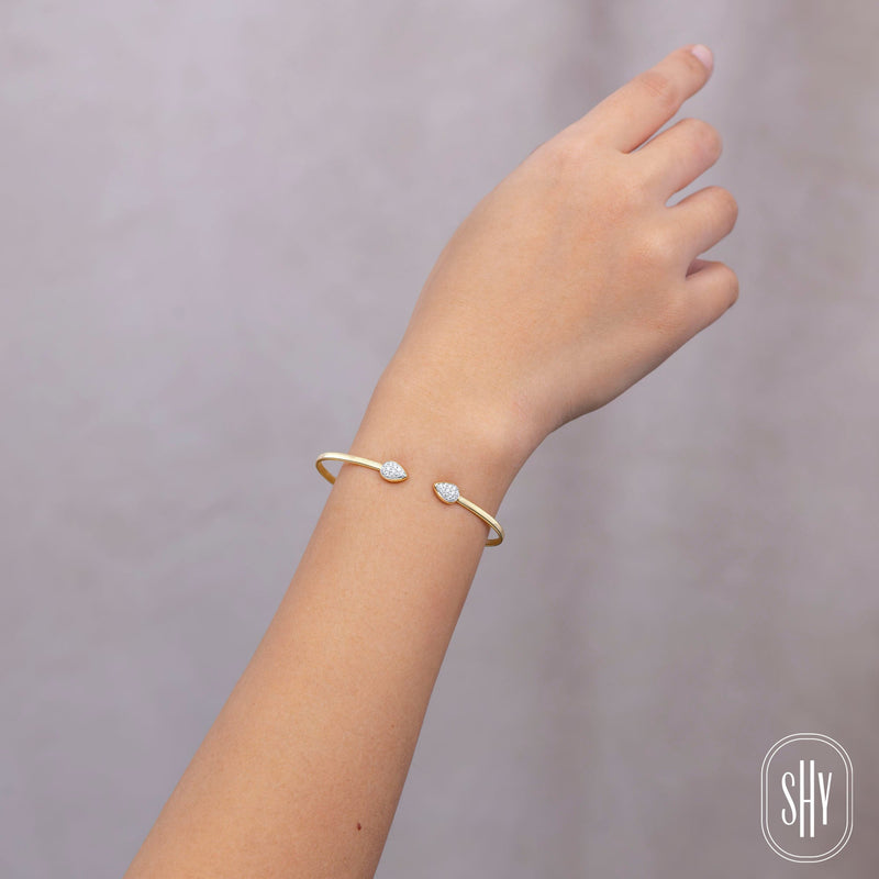 0.21CT DIAMOND BANGLE