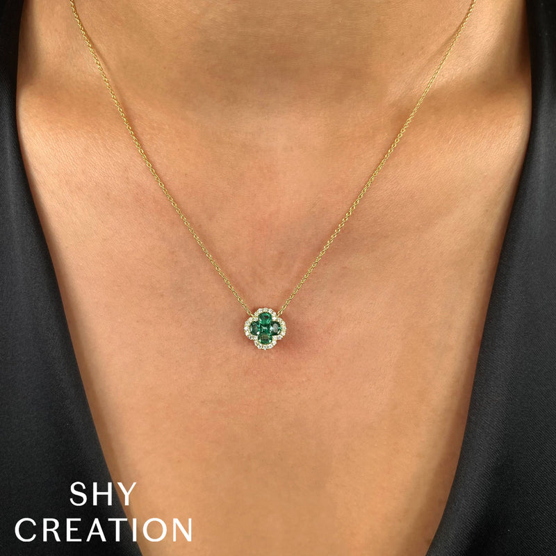 0.16CT DIAMOND & 0.65CT EMERALD CLOVER NECKLACE