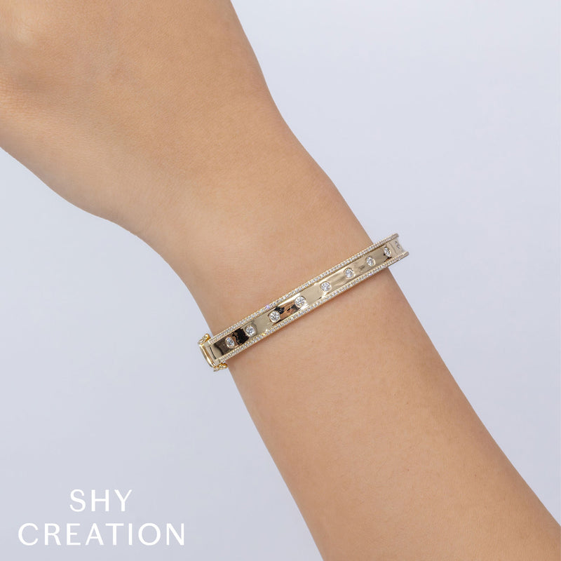 0.97CT DIAMOND BANGLE