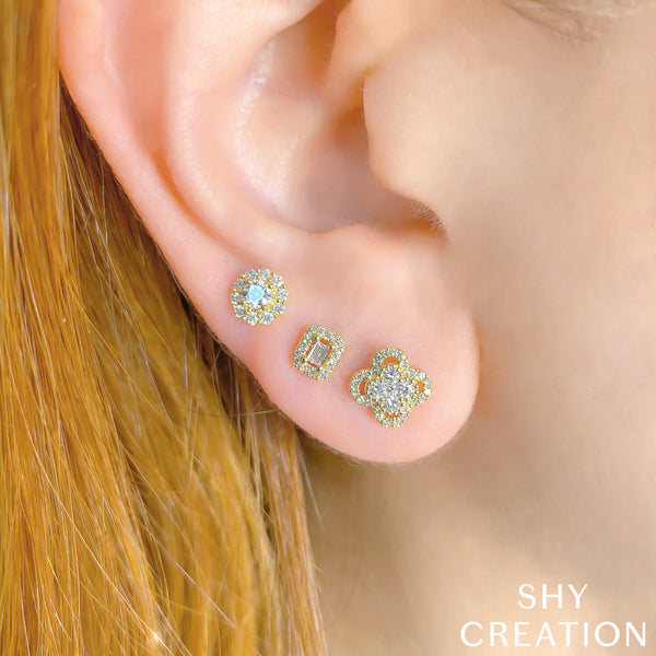 0.12CT DIAMOND BAGUETTE STUD EARRING