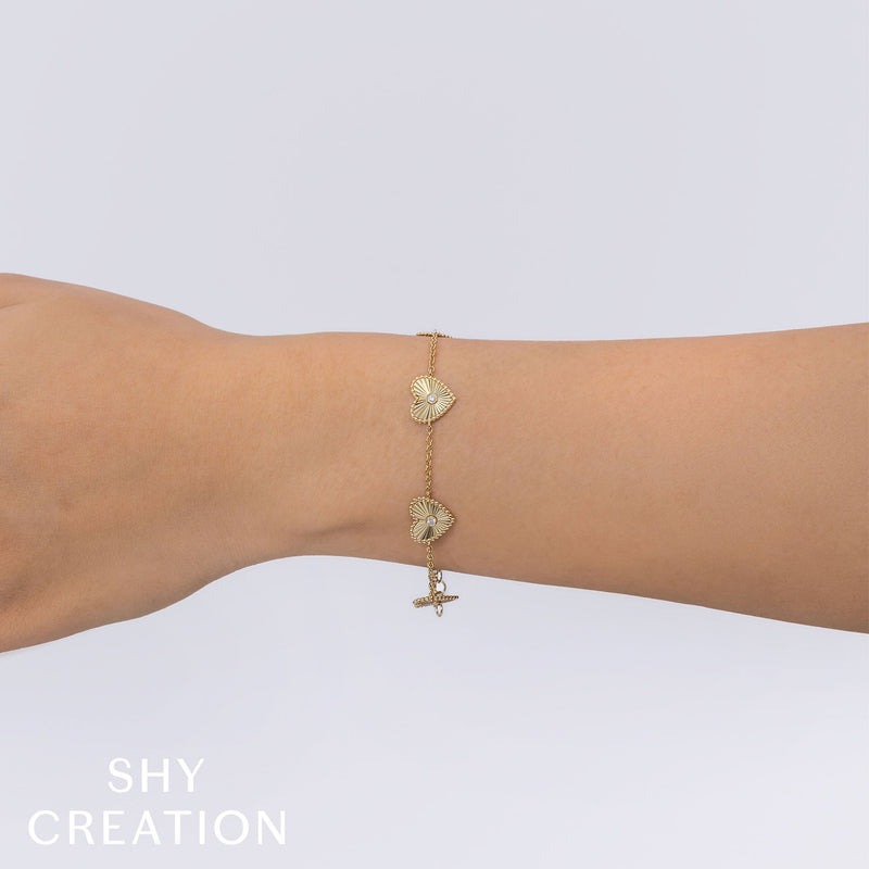 0.10CT DIAMOND BEZEL RIBBED HEART BRACELET