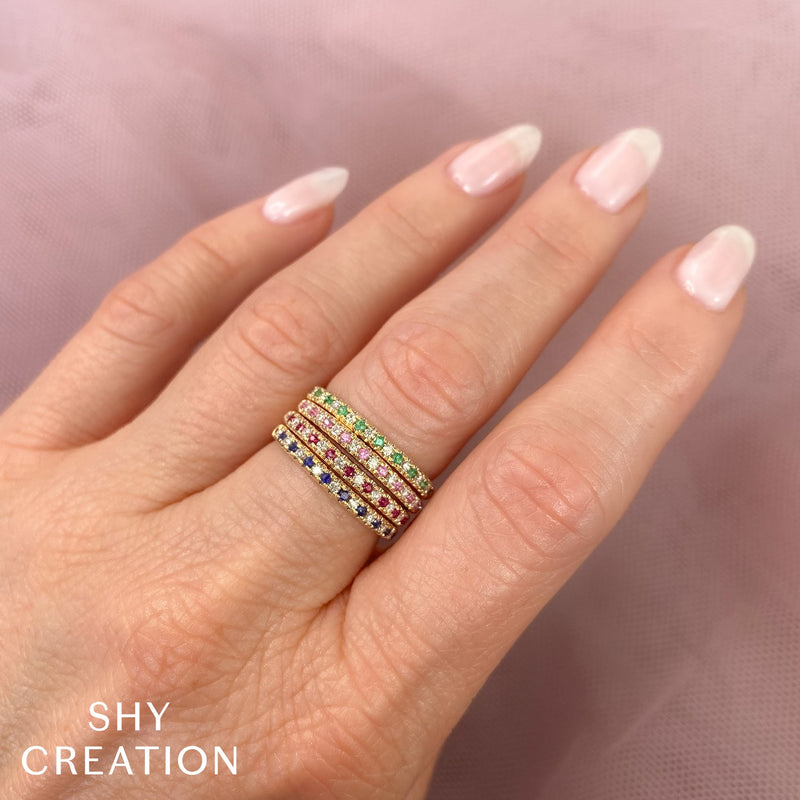 0.10CT DIAMOND & 0.10CT EMERALD BAND