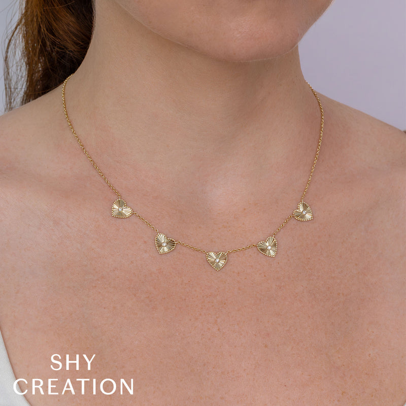 0.09CT DIAMOND BEZEL RIBBED HEART NECKLACE
