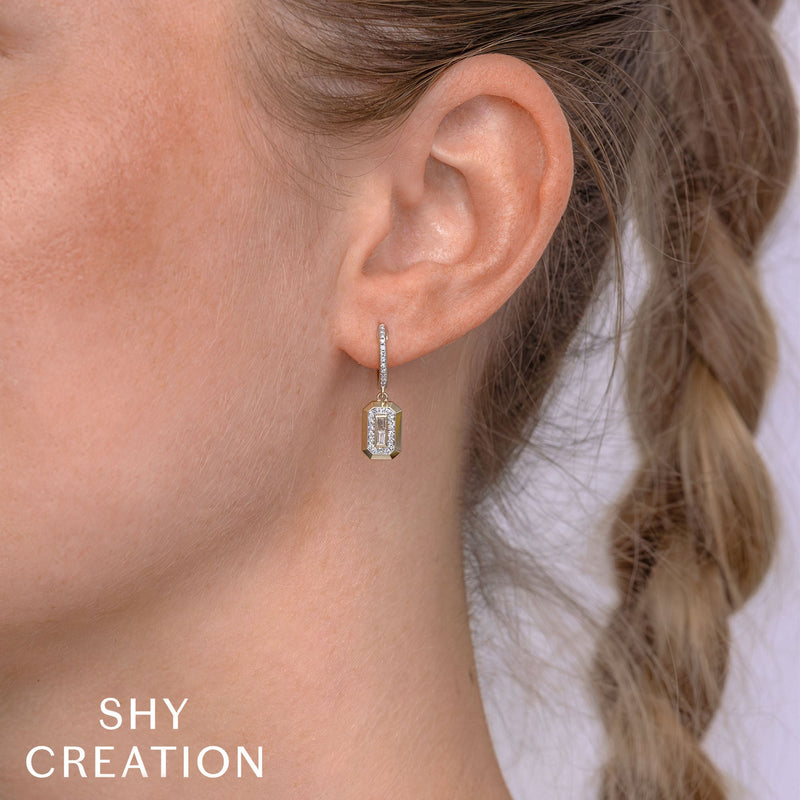 0.26CT DIAMOND BAGUETTE EARRING