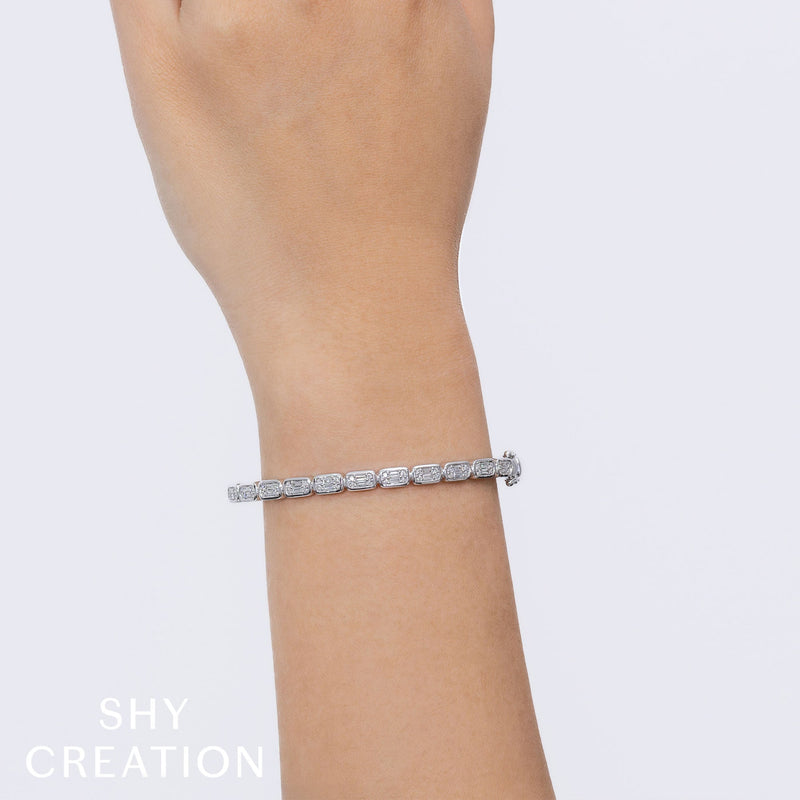 0.65CT DIAMOND BAGUETTE BANGLE