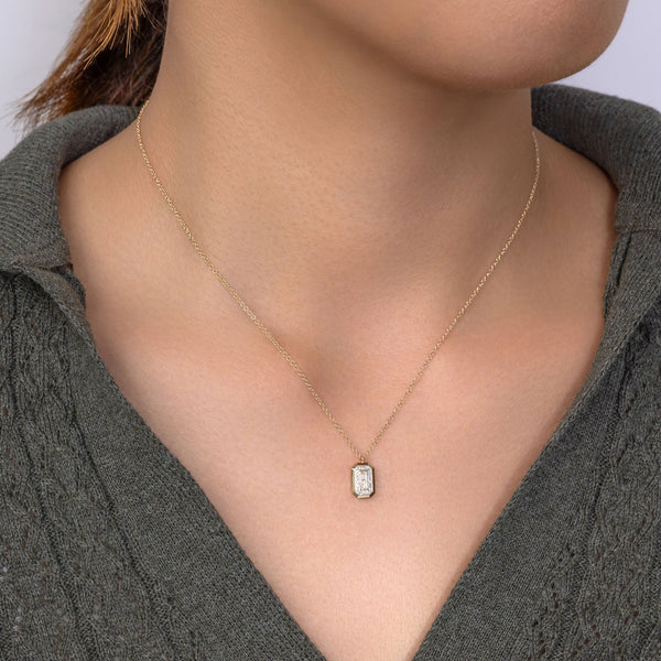 0.09CT DIAMOND BAGUETTE NECKLACE