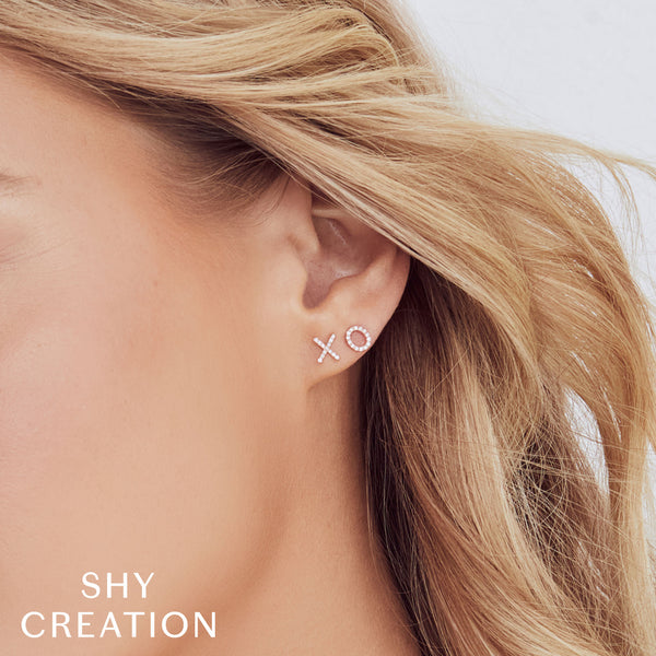 0.09CT DIAMOND "XO" STUD EARRING